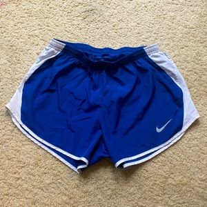 NIKE Women’s Dri-Fit Athletic Shorts (Size M)